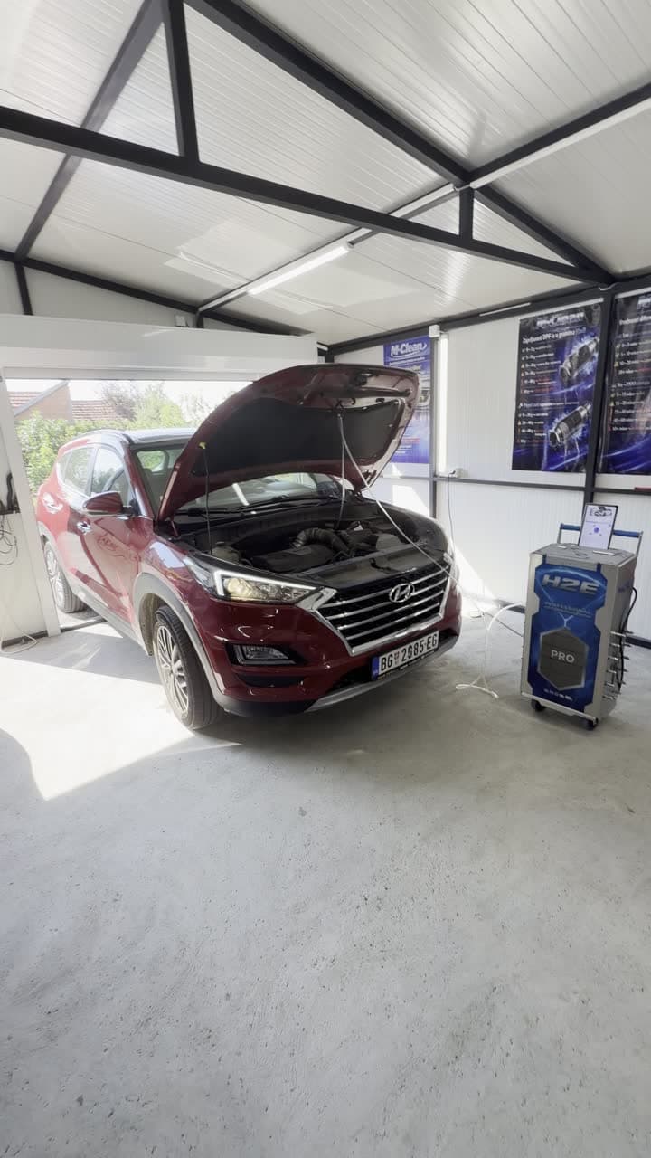 Snimak tretmana dekarbonizacije na vozilu Hyundai Tucson