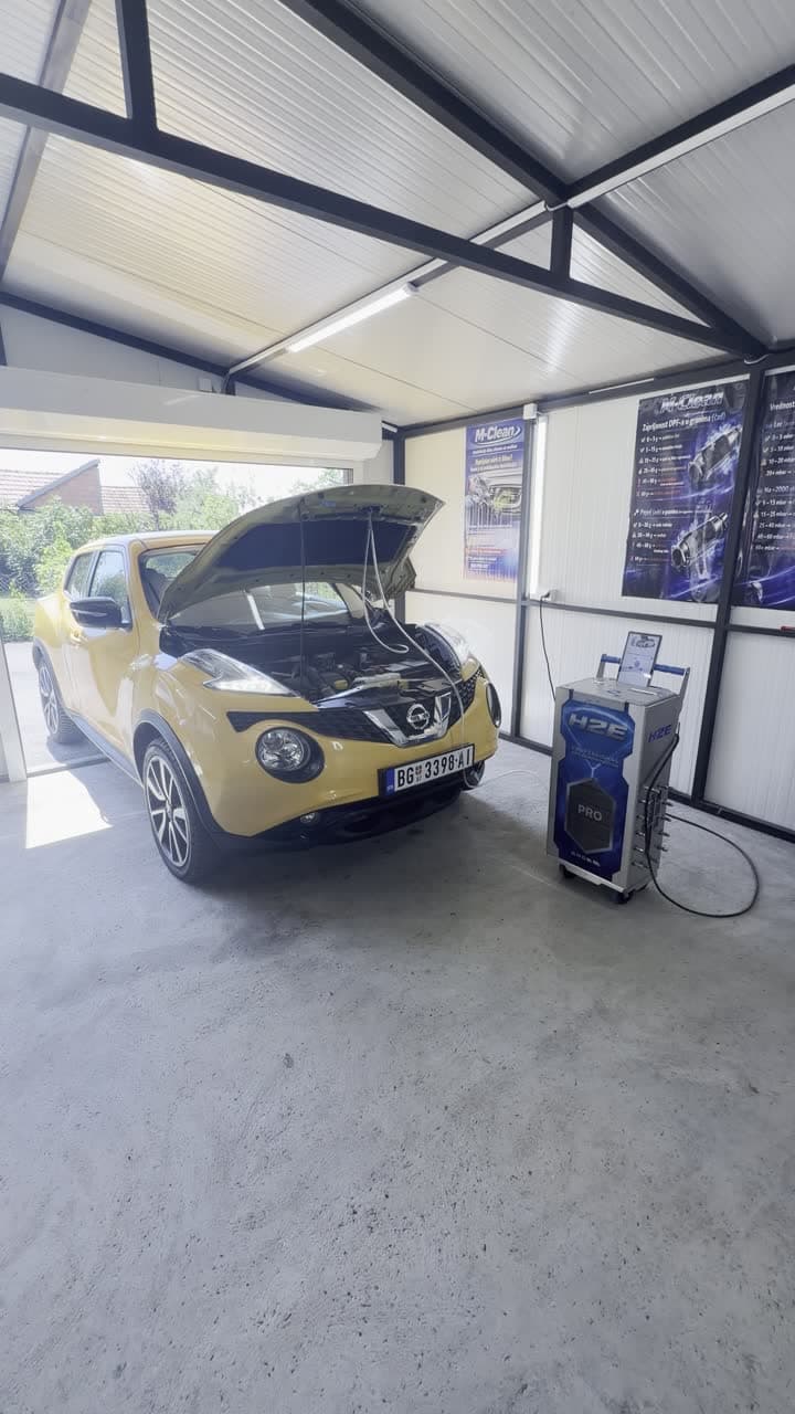 Snimak tretmana dekarbonizacije na vozilu Nissan Juke